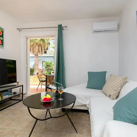 Niki's House شقة *