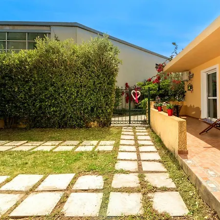 Niki's House شقة أليكيس