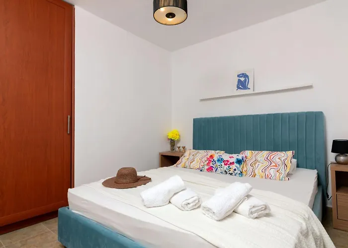 Niki's House * Аликес