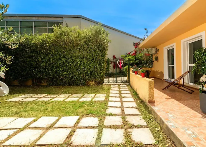 Niki's House Апартаменты Аликес